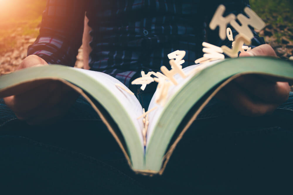 Why Sales Storytelling Training Is the New Sales Superpower (and How Your Team Can Master It)